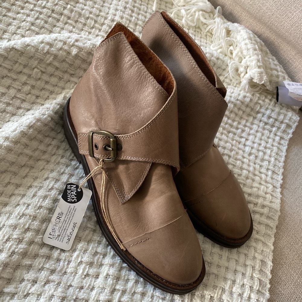 leather boots